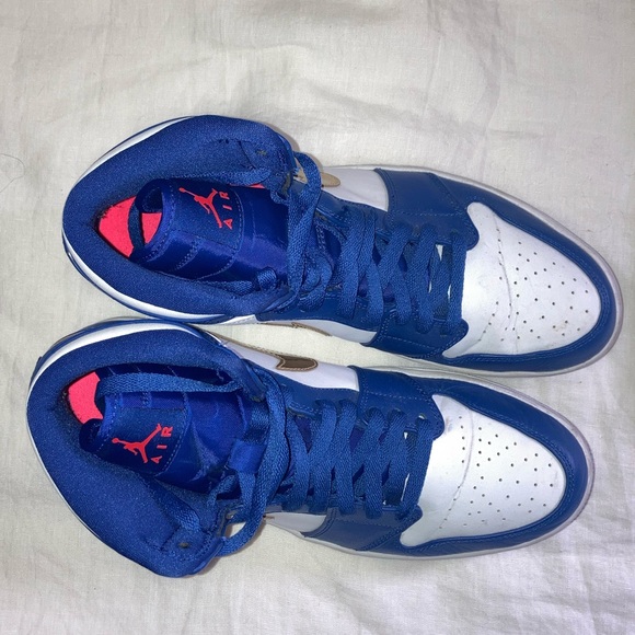 2016 Air Jordan 1 Retro High Royal Blue - Picture 2 of 3